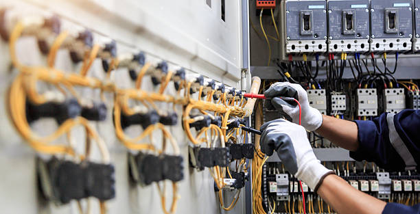Professional Electrician technician working in Nappanee, IN